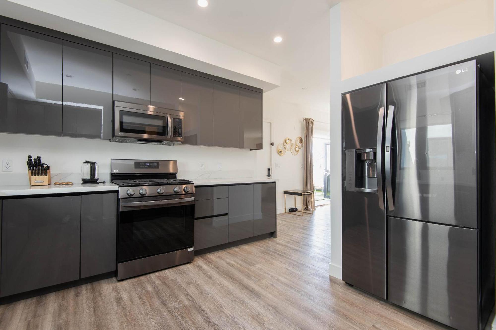 غلينديل، كاليفورنيا Regency Modern Apartments المظهر الخارجي الصورة