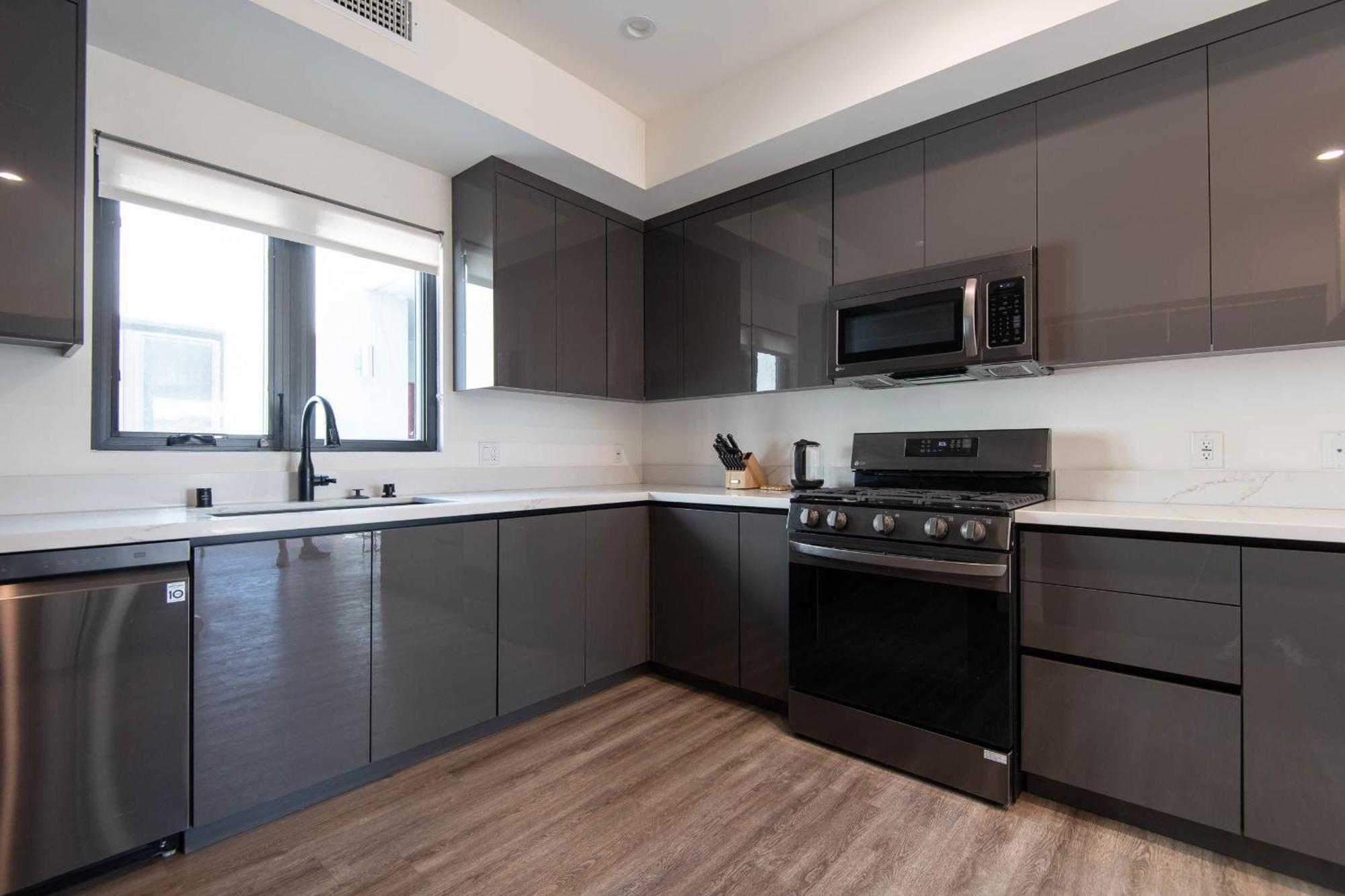 غلينديل، كاليفورنيا Regency Modern Apartments المظهر الخارجي الصورة